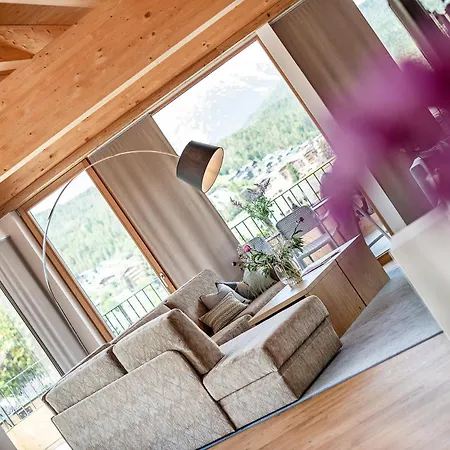 Gotthard - Fine Living Aparthotel 4*