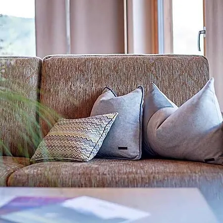 Gotthard - Fine Living 4*