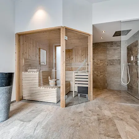 Gotthard - Fine Living Aparthotel 4*