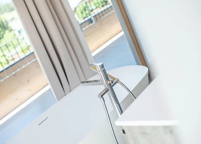 Gotthard - Fine Living 4*